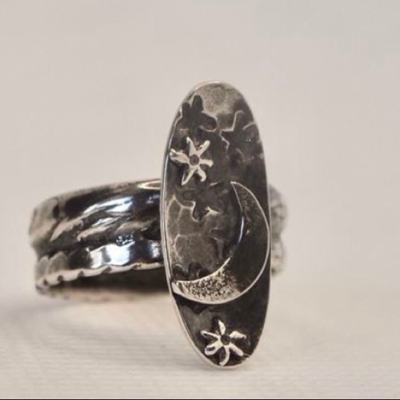 Rustic, Silver Ring - Picture 3 of 8